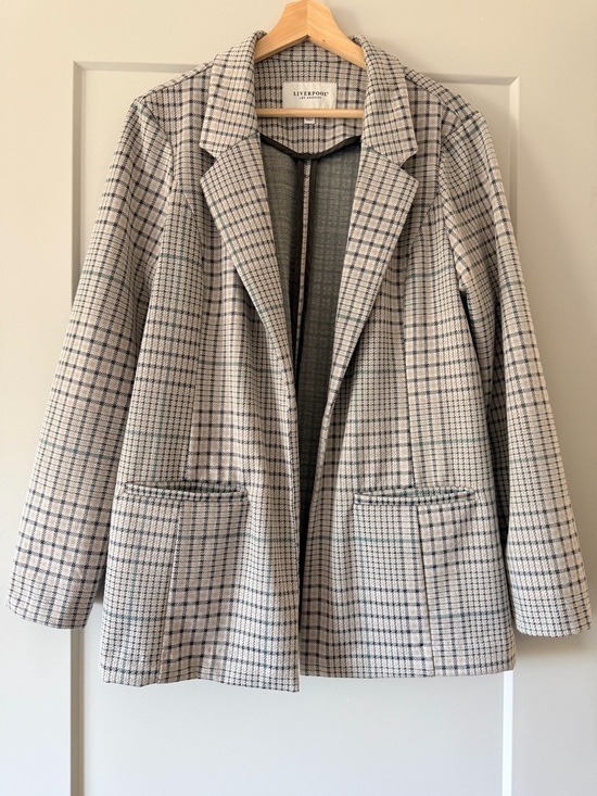 Liverpool Jackets & Blazers - Liverpool Los Angeles Plaid Boyfriend Blazer XL